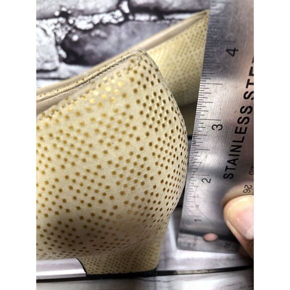 Salvatore Ferragamo Beige Leather Geometric Dress Pump Heels Women 7.5B US/38EU - Picture 10 of 16